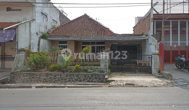 Tanah Mainroad Cocok Bangun Ruko di Kolonel Masturi, Cimahi