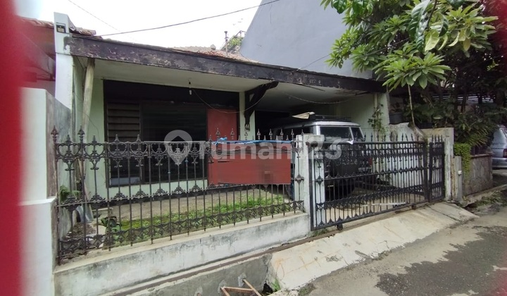 Rumah Dekat Ke Pusat Kota Lokasi Strategis di Buah Batu