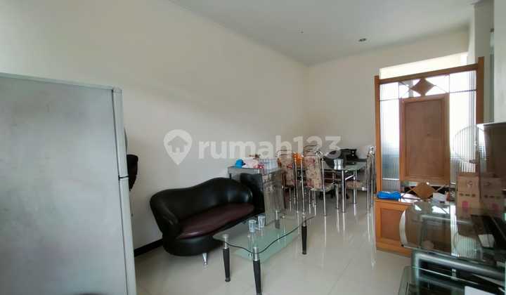 Rumah Siap Huni Sudah Ada Water Heater di Taman Kopo Indah 5