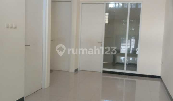 Rumah Lingkungan Asri Dan Nyaman di Taman Kopo Indah 5 2