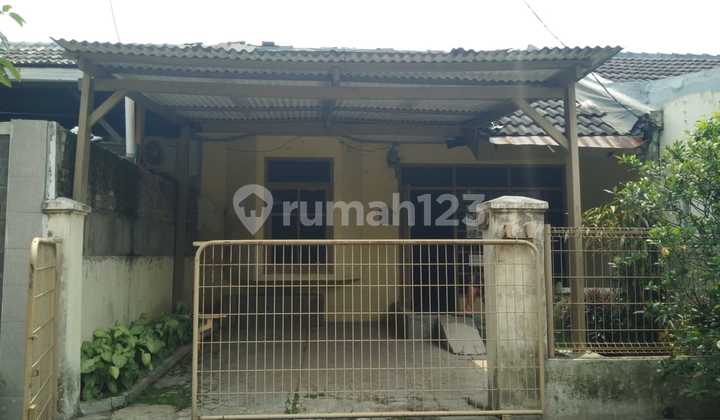 Rumah Strategis Dekat Tol Seroja di Taman Rahayu 1