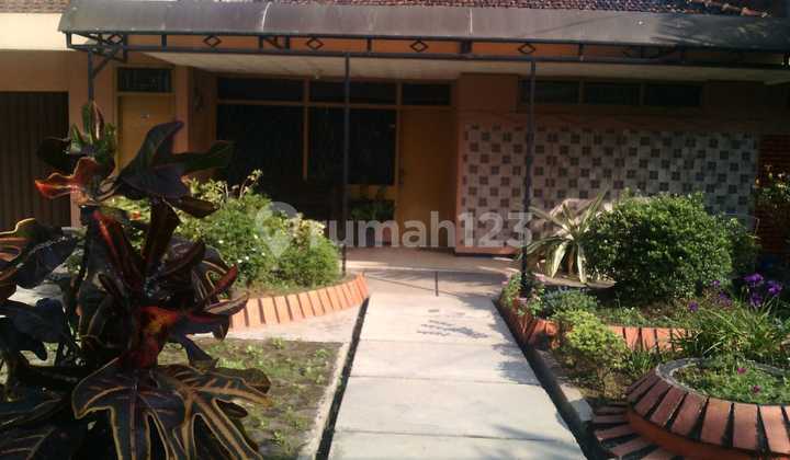 Spacious House Suitable for a Large Family in Kopo Katapang 2