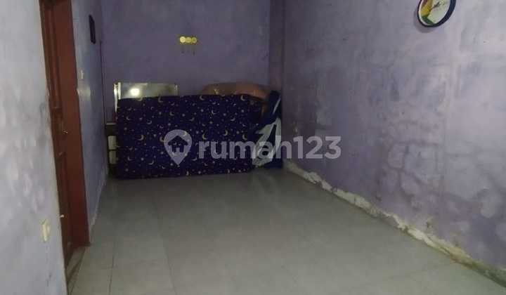 House Suitable for Residence and Business in Sukamenak 2