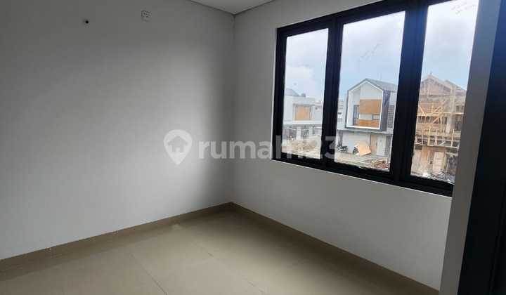 Rumah 2 Lantai Minimalis Modern One Gate System di Sayap Taman Kopo Indah 2