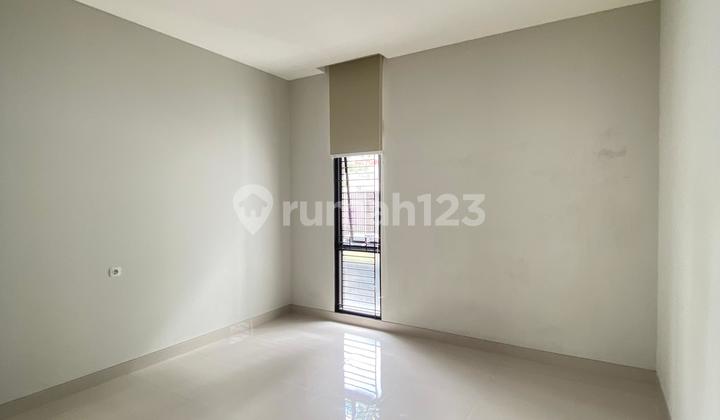 Rumah Baru Dan Minimalis Lokasi Pusat Kota Bandung di Sriwijaya 2