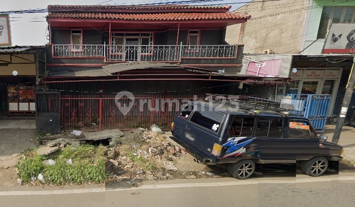 Main Road Shop House in a Busy Area of Cingcin, Soreang