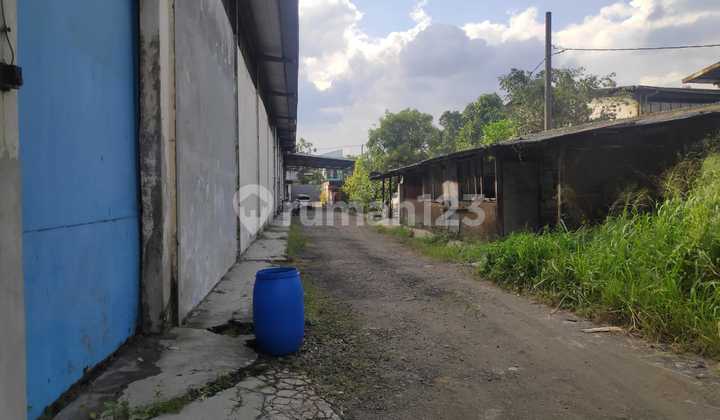 Wide Warehouse Suitable for Factory in Cibaligo Cimahi Wide Warehouse Suitable for Factory in Cibaligo Cimahi