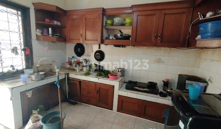 House Very Close to Main Road in Sukamenak Raya 2