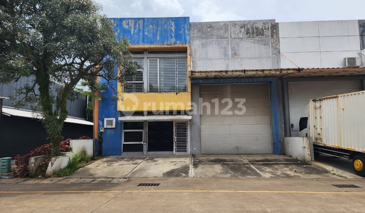 Gudang Keamanan 24 Jam Berada di Kawasan Pergudangan di Bizpark Gudang Keamanan 24 Jam Berada di Kawasan Pergudangan di Bizpark