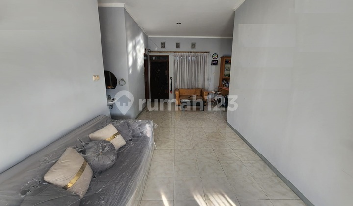Rumah Nyaman Lokasi Dekat Ke Rs Dan Tol di Taman Kopo Indah 3