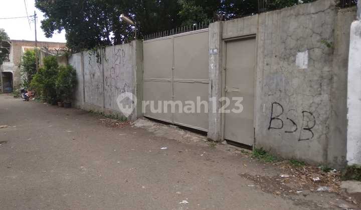 Warehouse Location Near Pasir Koja and Pasteur Toll Gates in Kebon Kopi