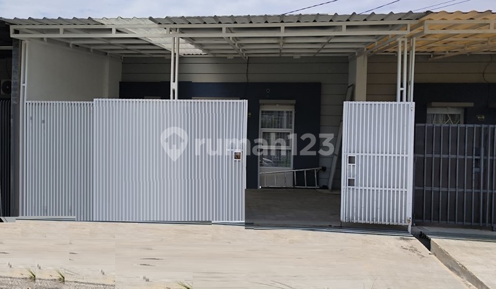 Rumah Minimalis Berada di Wilayah Tenang di Taman Kopo Katapang