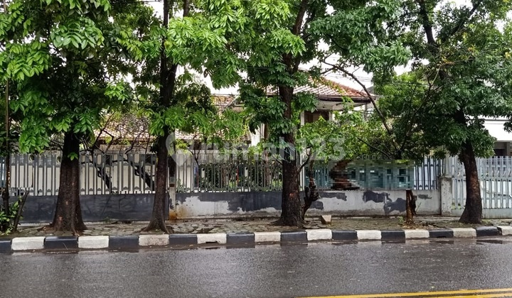 Warehouse Located in the City Center in Garuda Warehouse Located in the City Center in Garuda