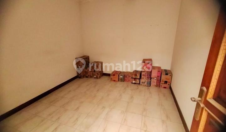 Shop House in a Busy and Flood-Free Location in Cimahi