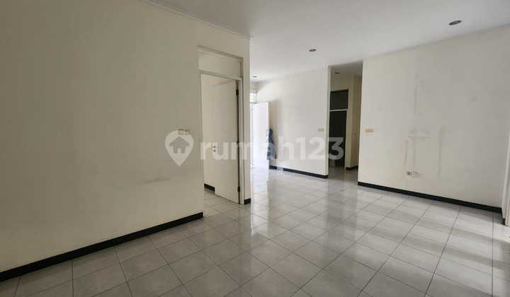 Rumah Minimalis One Gate System di Taman Kopo Indah 5 Rumah Minimalis One Gate System di Taman Kopo Indah 5