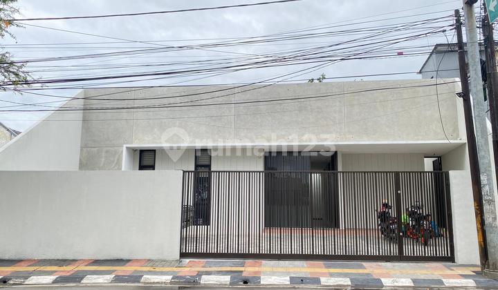 Rumah Baru Dan Minimalis Lokasi Pusat Kota Bandung di Sriwijaya