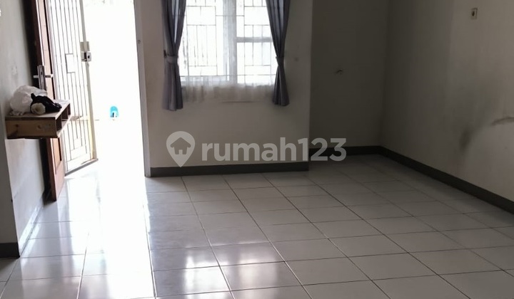 Minimalist House Located in the Central Area of Kopo Katapang Park 2