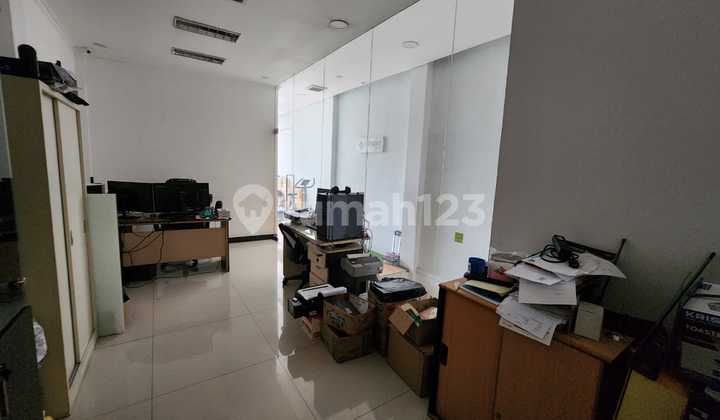 Ruko Lokasi Mainroad Cocok untuk Kantor di Kopo