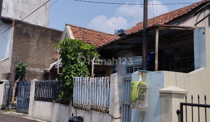 Tanah + Rumah Lokasi Dekat Ke Pusat Kota di Lengkong 1