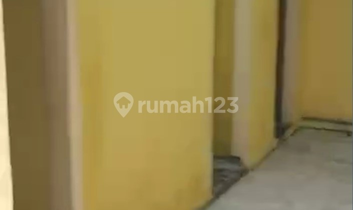 Ready-to-Use Shophouse, Ready for Profit! in Soreang Cipatik Available for Rent.