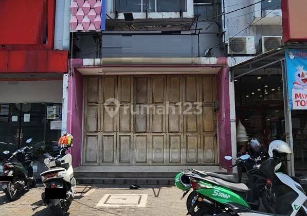 Ruko Dekat Mall Dan Department Store di Kopo 1