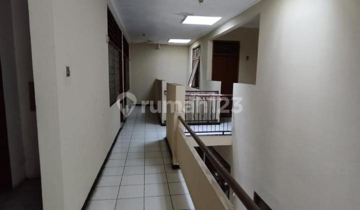 Strategic Location Boarding House Near Campus in Sekeloa 1