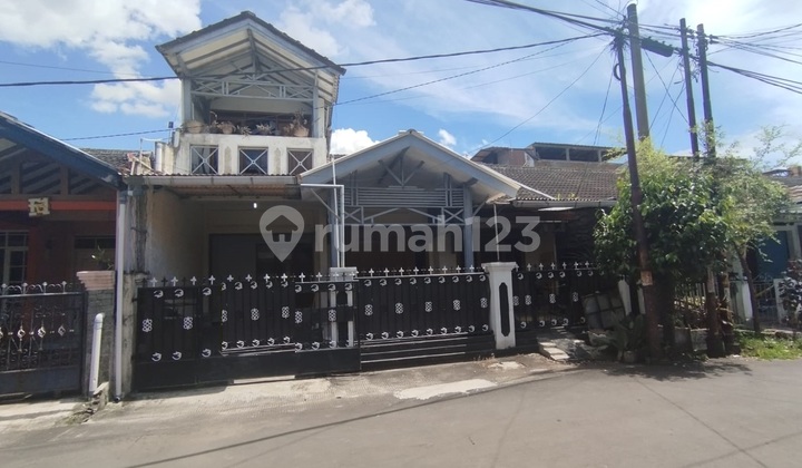 House with Safe and Comfortable Environment in Margahayu Kencana