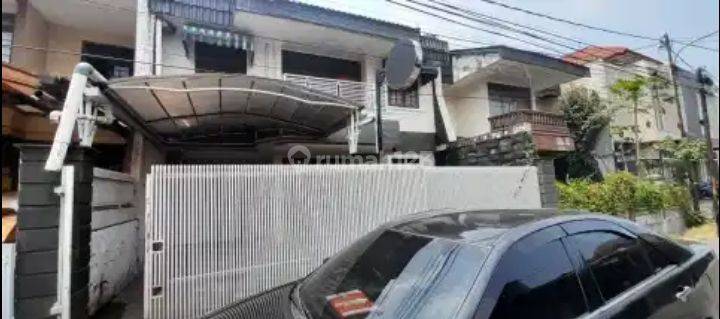 Rumah Strategis Komplek Turangga Dekat Trans Studio 2