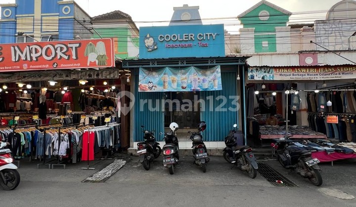 Disewakan Ruko Strategis di Perumahan Dukuh Zamrud, Kota Bekasi 1