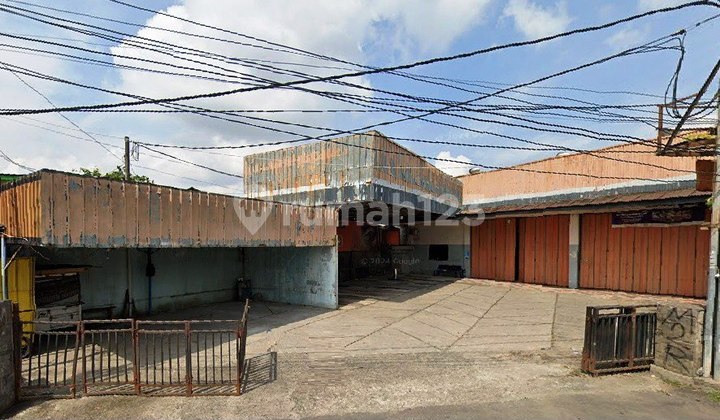 For Sale Quick Cheap Workshop and Cafe with land calculation, Karawang City.