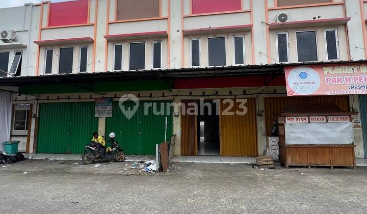 Ruko Sewa Gandeng Lokasi Ramai Murah di Cikarang Utara, Bekasi. Ruko Sewa Gandeng Lokasi Ramai Murah di Cikarang Utara, Bekasi.