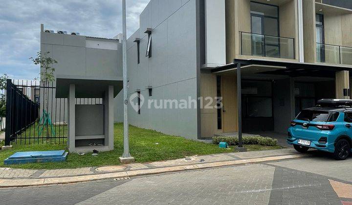 Rumah Hook Boulevard Utama Dp 40 Jtan Cluster Svadhi Tanakayu Bsd 2