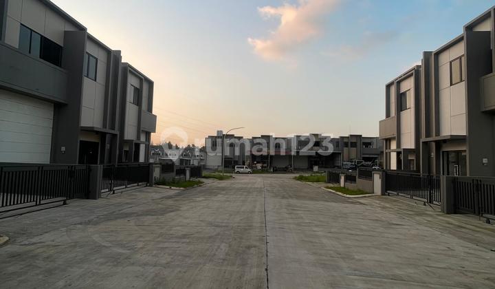 Gudang Taman Tekno Row 20 - Corner KPR Free DP