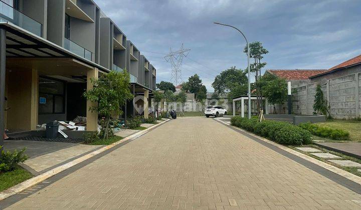 Hook Depan Taman Cluster Svani Tanakayu Bsd City Siap Huni 2