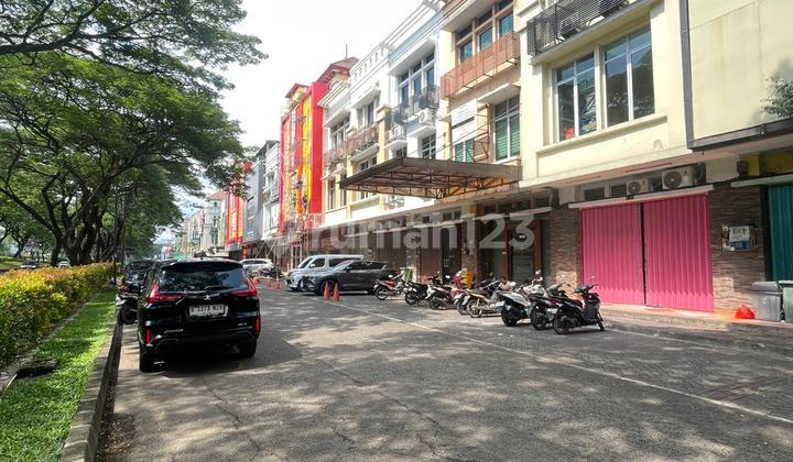 RUKO TOL BOULEVARD (RTB) BSD CITY - RUKO 3 LANTAI TERMURAH HADAP JALAN RAYA