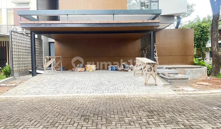 3 Floors + Lift Luxury House Foresta - Cluster Naturale BSD City