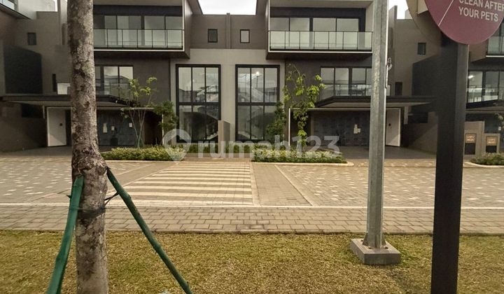 Cluster Layton Navapark BSD City - Siap Huni Boulevard Utama Cluster Layton Navapark BSD City - Siap Huni Boulevard Utama