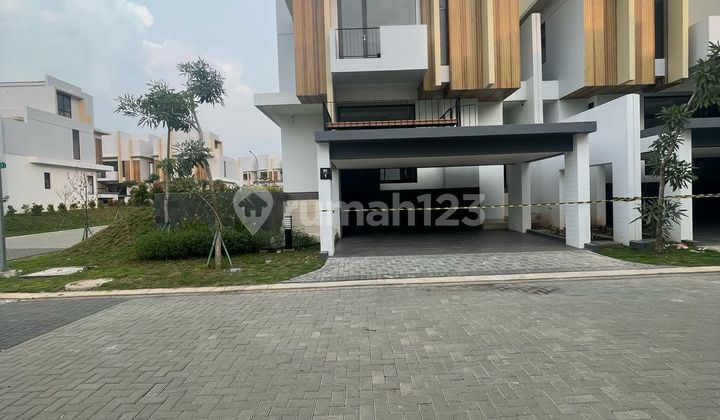 Corner Full Furnished + Mobil The Blizfield BSD City Corner Full Furnished + Mobil The Blizfield BSD City
