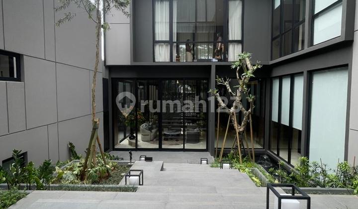 Villa di Pusat Kota Dibawah 50 M Botanic Villa Navapark BSD City Villa di Pusat Kota Dibawah 50 M Botanic Villa Navapark BSD City