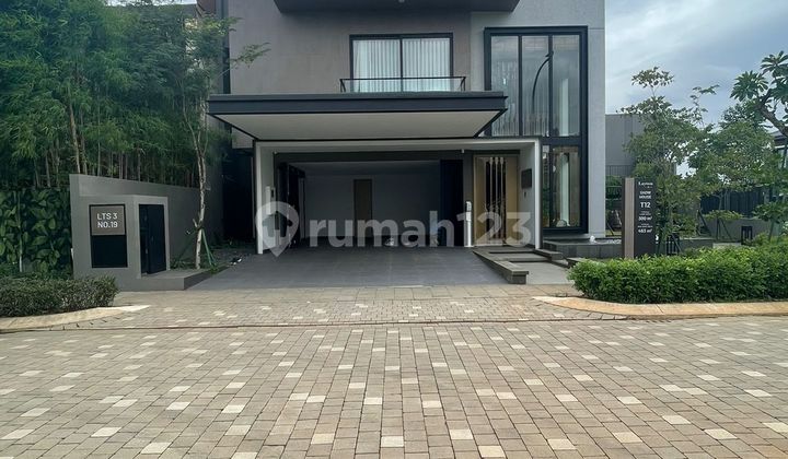 Show Unit Corner Full Furnished Cluster Layton Navapark BSD City Show Unit Corner Full Furnished Cluster Layton Navapark BSD City