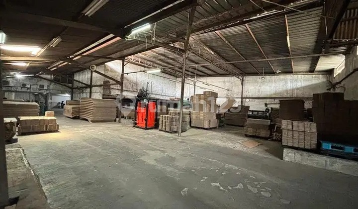 Jual Gudang + Rumah Tinggal + Kantor Kapuk Raya