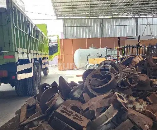 FOR SALE WAREHOUSE SUKAMANTRI CADAS STREET TANGERANG