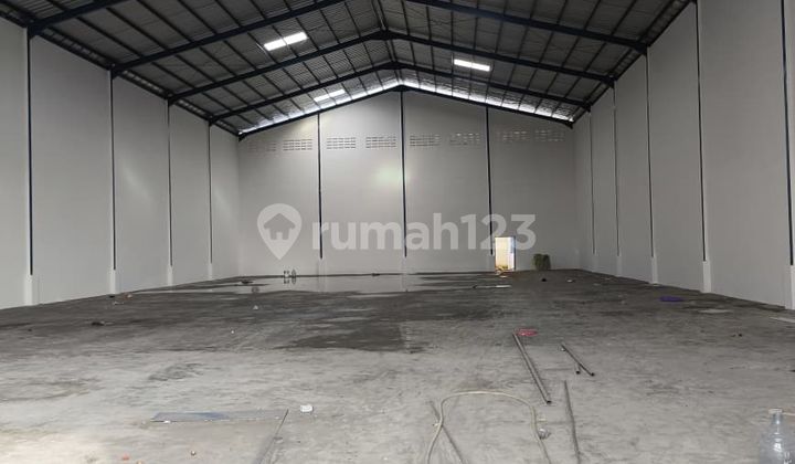Disewakan Gudang Yungsen 19, Siap Huni Disewakan Gudang Yungsen 19, Siap Huni