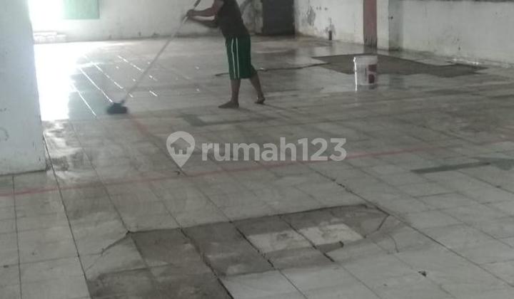 Land and Building for Sale on Daan Mogot Street