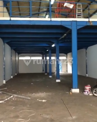 For Rent Nice Warehouse Ready to Occupy French Warehouse 77 For Rent Nice Warehouse Ready to Occupy French Warehouse 77