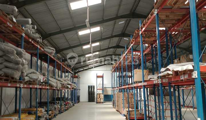 Warehouse for Rent in Cikokol, 40Ft Container Access