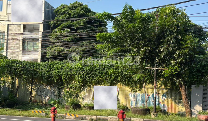 970 m² Land Plot for Elite Upper Area Business