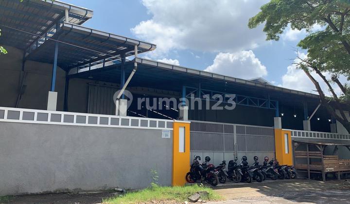 Gudang Lt 3200 Di Kawasan Industri Gatot Subroto 2