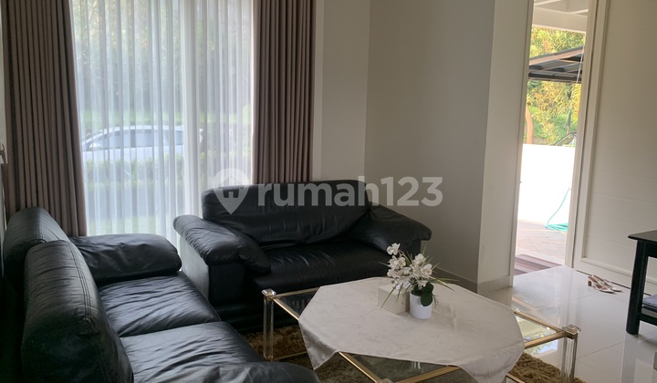 Rumah Elite Di Candi Golf Semarang 2