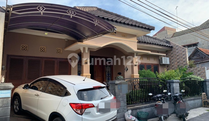 Rumah bagus 1½ lantai lokasi strategis Solo Kota .. tidak banjir 1